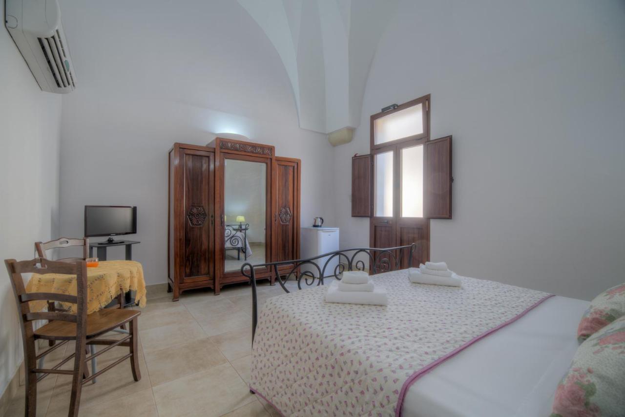 Bed and Breakfast Lu Caffa By Typney Верноле Екстер'єр фото
